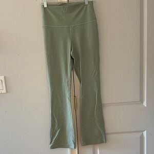 Lululemon Athletica Palm Court Green Align High-Rise Mini-Flared Pant, Size 8